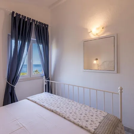 Noti Apartment *