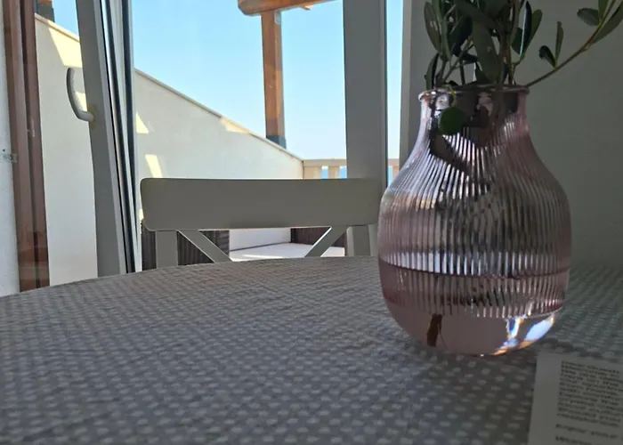 Noti Apartment Milna (Hvar)