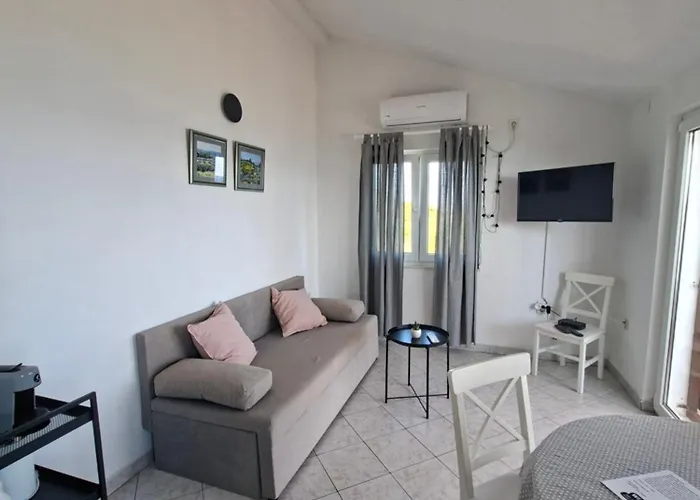 Noti Apartment Milna (Hvar)